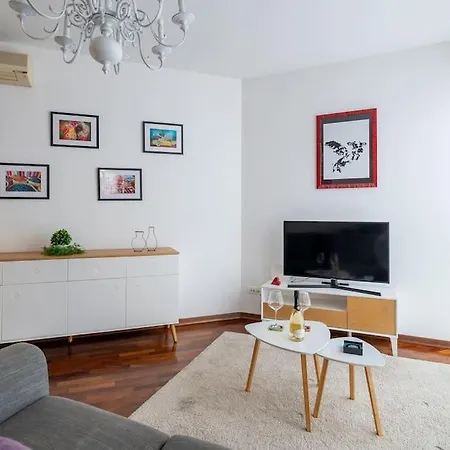 Duomo-portaromanaxxl Terrace & Free Parking Apartment Milan